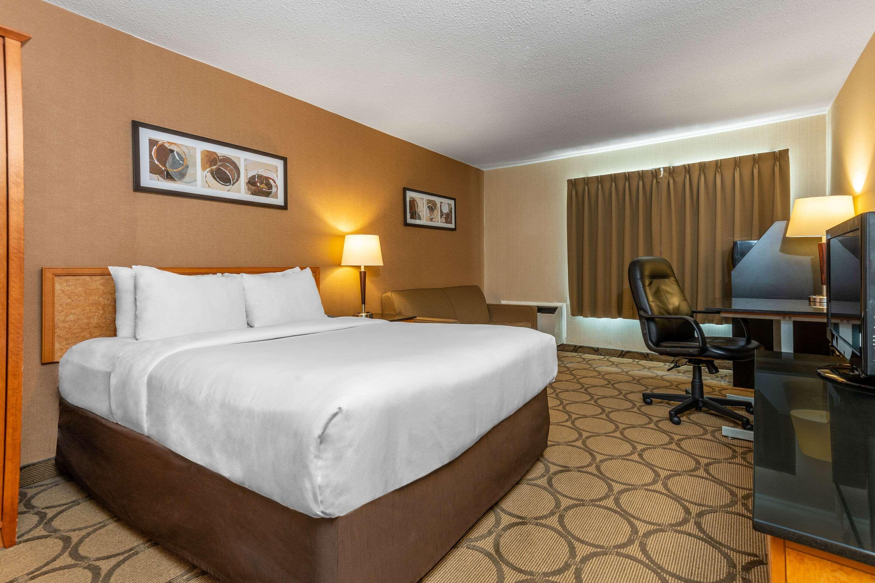 Comfort Inn Пемброк Экстерьер фото