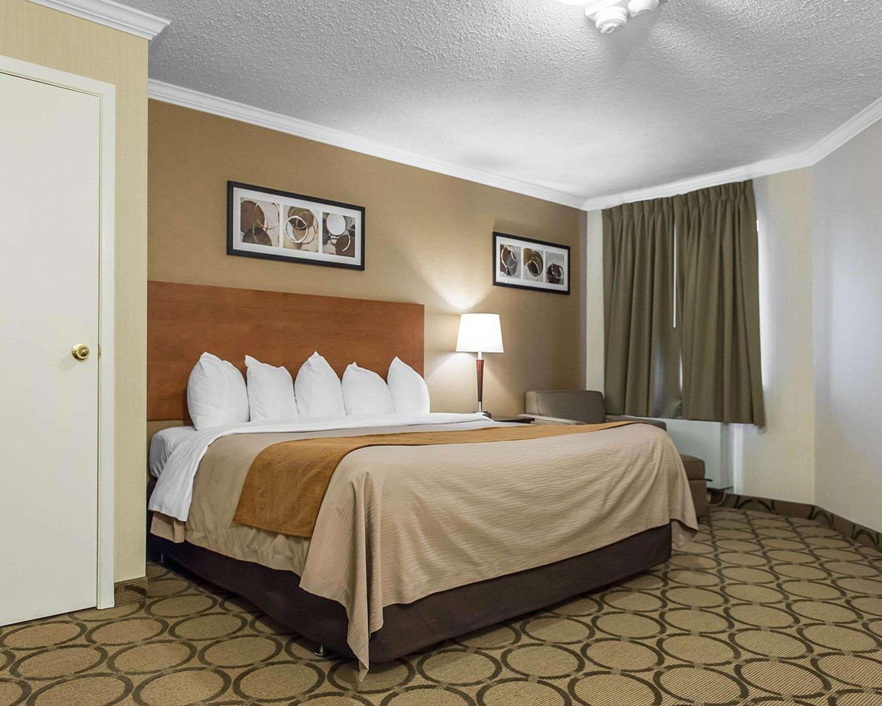 Comfort Inn Пемброк Экстерьер фото