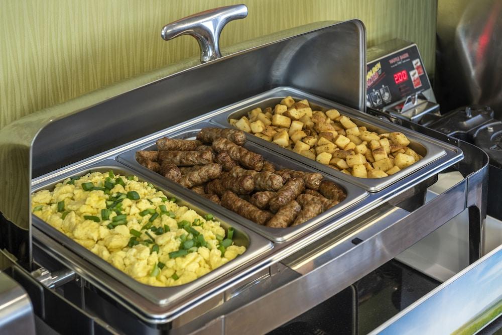 Comfort Inn Пемброк Экстерьер фото