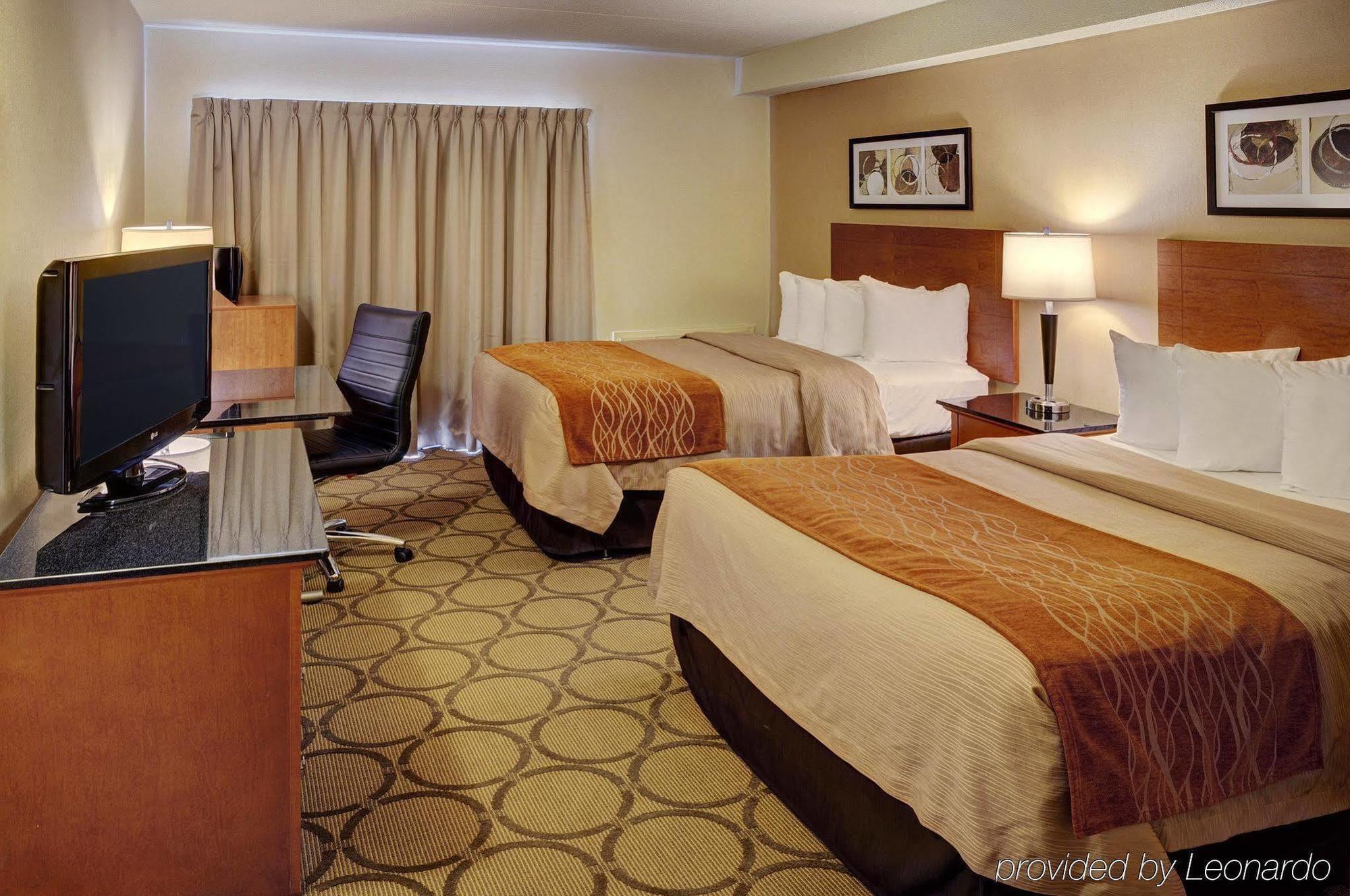 Comfort Inn Пемброк Экстерьер фото